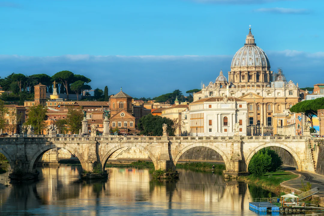 London, Edinburgh & Rome: 11 Days of Heritage and Coastlines